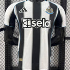 Maillot Domicile Newcastle 2025-2026
