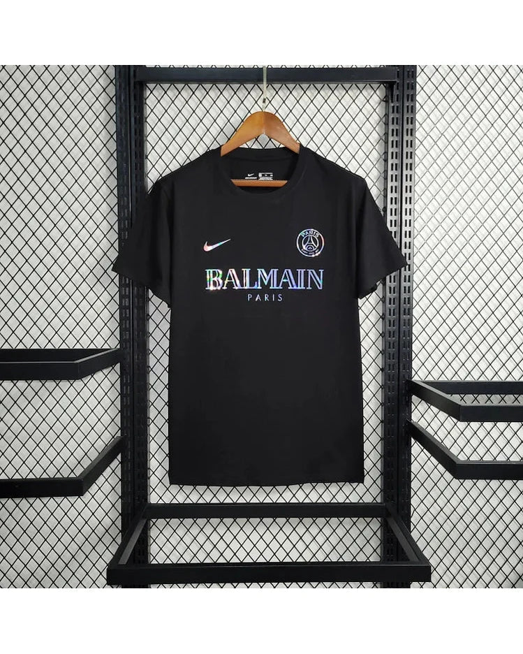 Maillot Concept Paris Saint-Germain x Balmain©