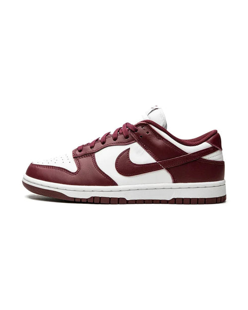 Nike® Dunk Low Bordeaux Plugmarket - plugmarket.fr Sneakers