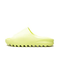 Yeezy® Slide Glow Green Plugmarket - plugmarket.fr Sneakers