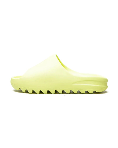 Yeezy® Slide Glow Green Plugmarket - plugmarket.fr Sneakers