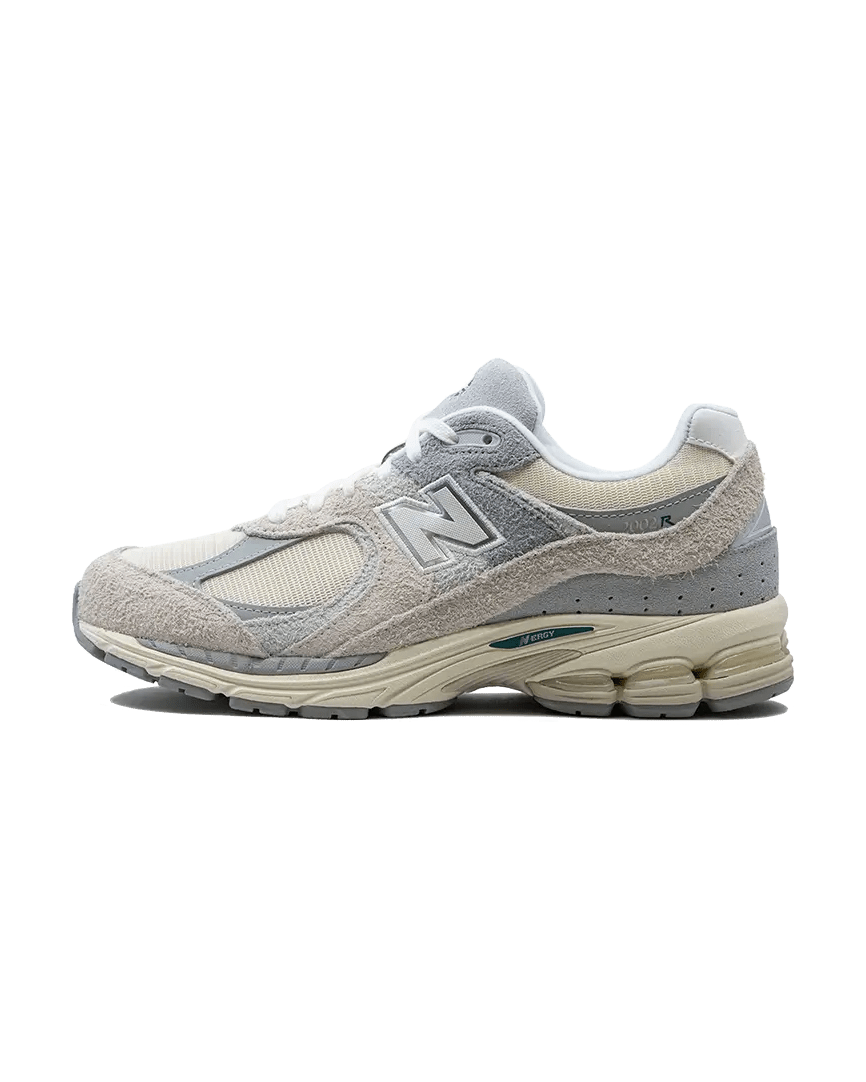 New Balance® 2002R Linen Plugmarket - plugmarket.fr Sneakers