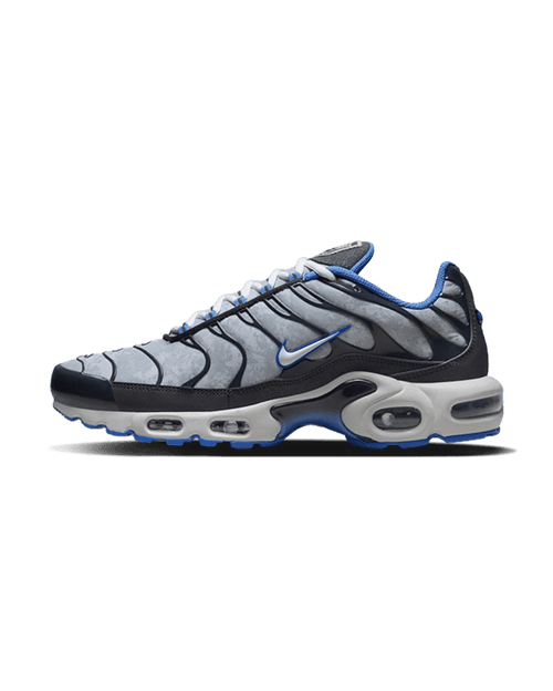 Nike® Air Max Plus SE Social FC Plugmarket - plugmarket.fr Sneakers
