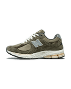 New Balance® 2002R Olive Brown Plugmarket - plugmarket.fr Sneakers
