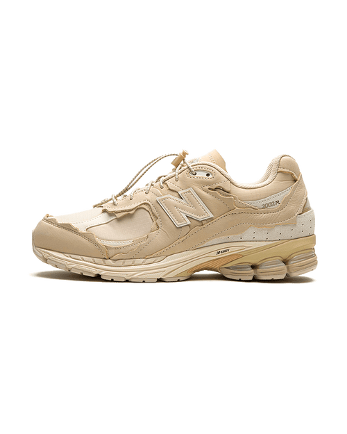 New Balance® 2002R Sandstorm Turledove Plugmarket - plugmarket.fr Sneakers