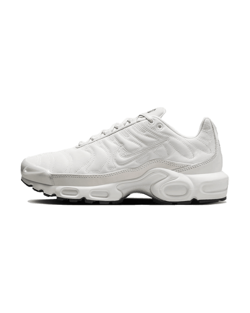 Nike® Air Max Plus Reflective Platinum Plugmarket - plugmarket.fr Sneakers