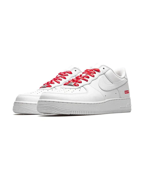Nike® x Supreme® Air Force One Low White Plugmarket - plugmarket.fr Sneakers