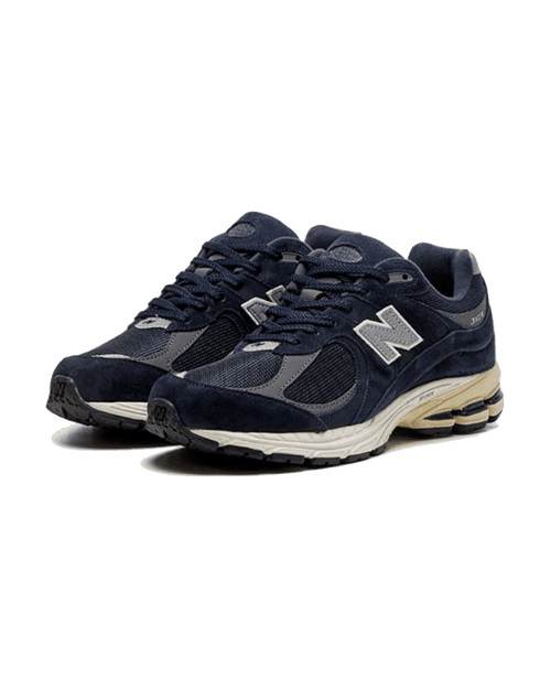 New Balance® 2002R Navy Eclipse Plugmarket - plugmarket.fr Sneakers