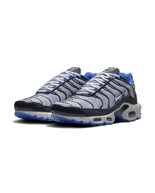 Nike® Air Max Plus SE Social FC Plugmarket - plugmarket.fr Sneakers