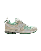 New Balance® 2002R Plugmarket - plugmarket.fr Sneakers