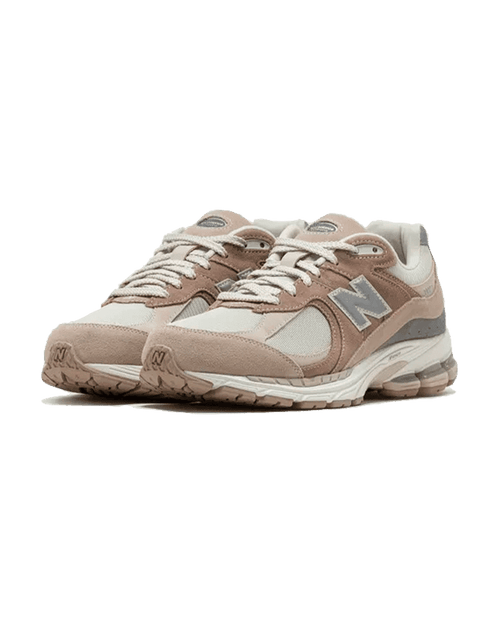 New Balance® 2002R Driftwood Sandstorm Plugmarket - plugmarket.fr Sneakers