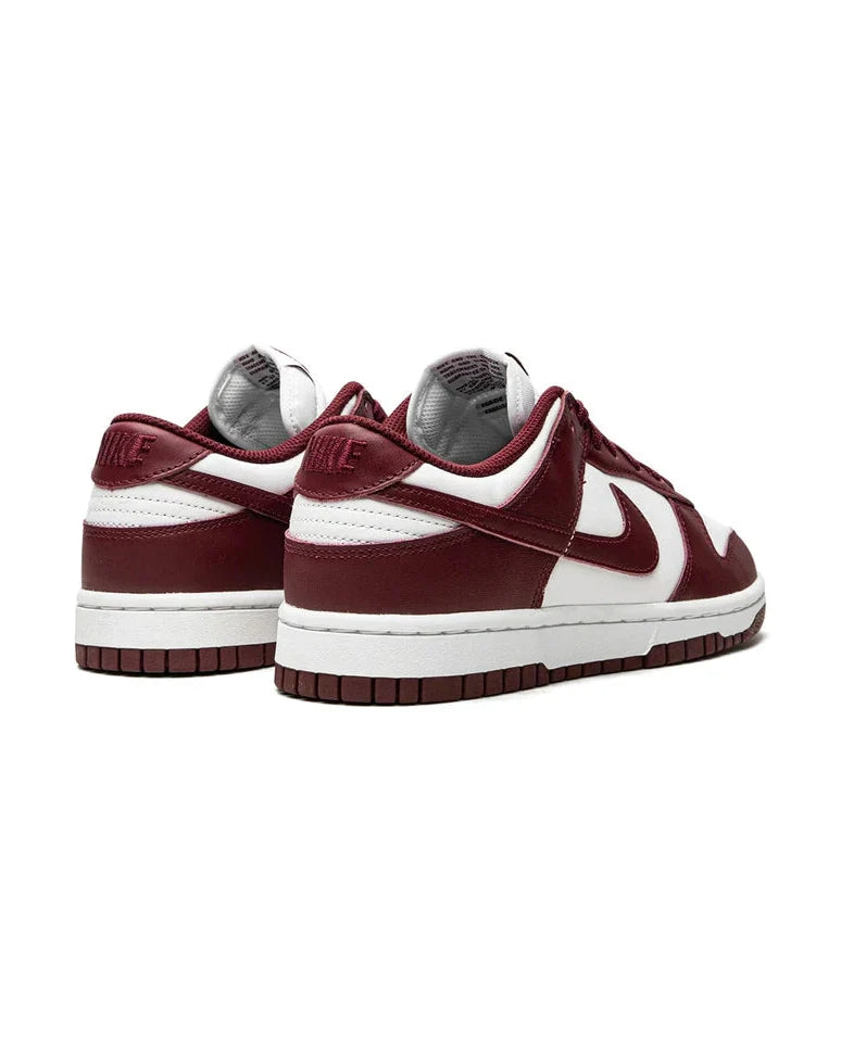 Nike® Dunk Low Bordeaux Plugmarket - plugmarket.fr Sneakers