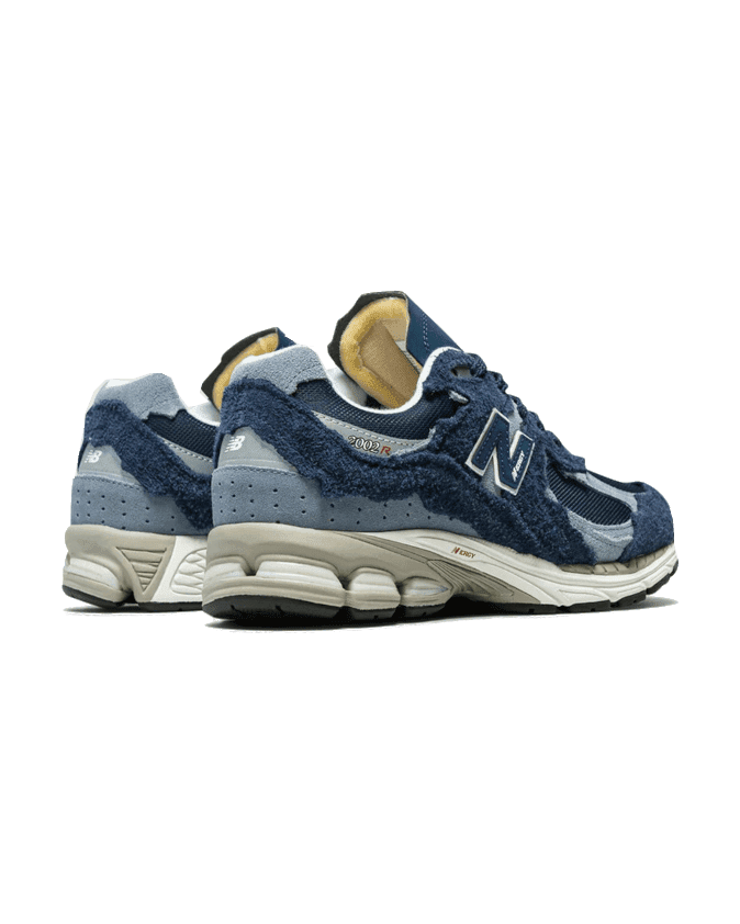 New Balance® 2002R Protection Pack Navy Plugmarket - plugmarket.fr Sneakers