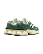 New Balance® 9060 Nori Plugmarket - plugmarket.fr Sneakers