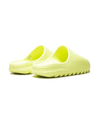 Yeezy® Slide Glow Green Plugmarket - plugmarket.fr Sneakers