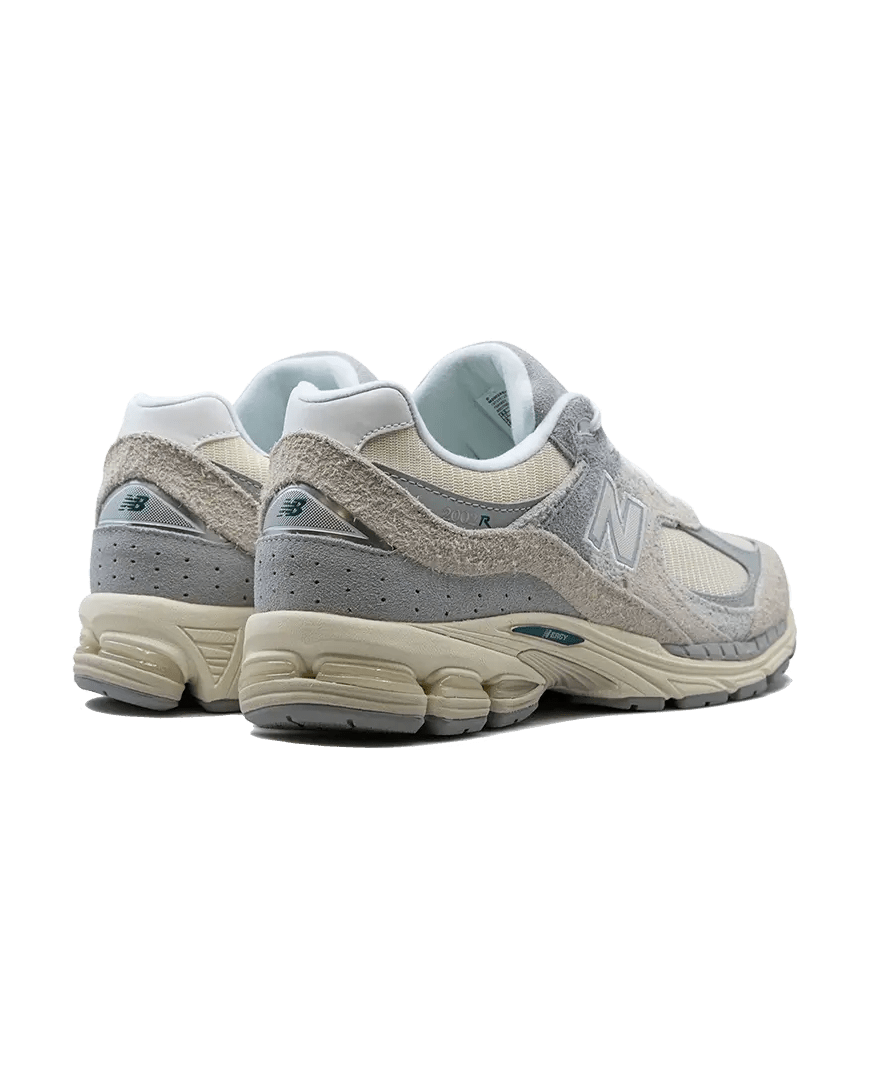 New Balance® 2002R Linen Plugmarket - plugmarket.fr Sneakers