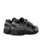 New Balance® 2002R Gore-Tex Charcoal JJJJOUND Plugmarket - plugmarket.fr Sneakers