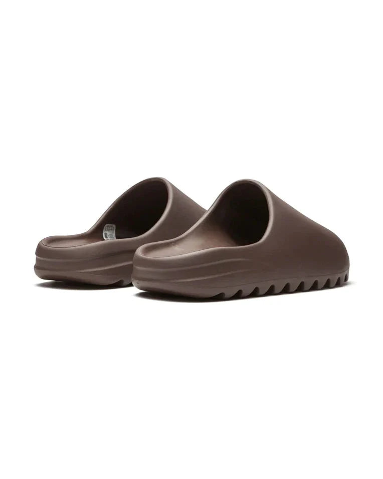 Yeezy® Slide Soot Plugmarket - plugmarket.fr Sneakers