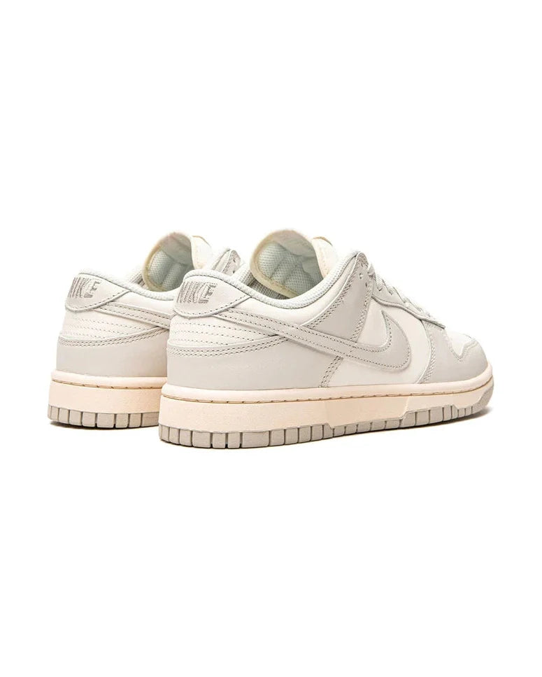 Nike® Dunk Low Light Bone Plugmarket - plugmarket.fr Sneakers