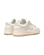 Nike® Dunk Low Light Bone Plugmarket - plugmarket.fr Sneakers
