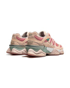 New Balance® 9060 x Joe Freshgoods Inside Voices Penny Cookie Pink Plugmarket - plugmarket.fr Sneakers