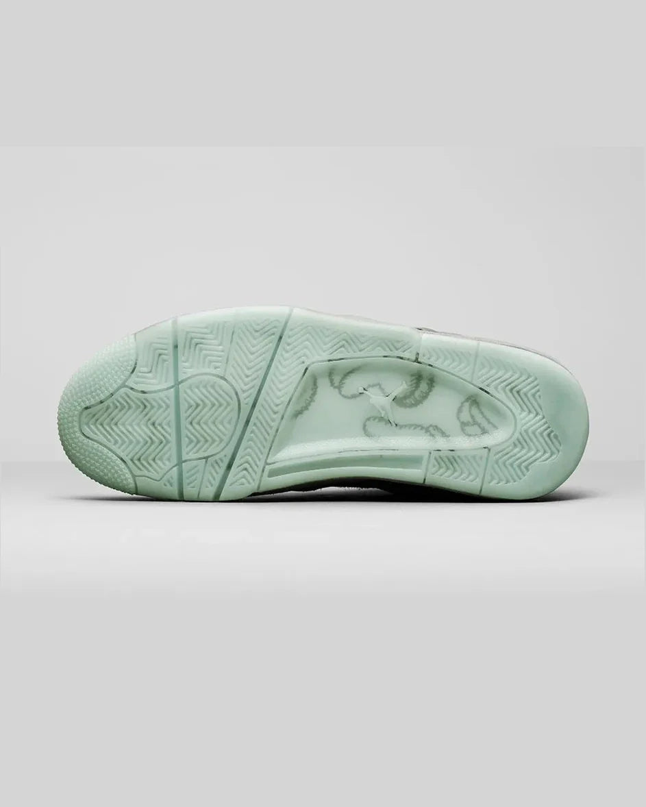 Air Jordan® 4 x Kaws® Plugmarket - plugmarket.fr Sneakers